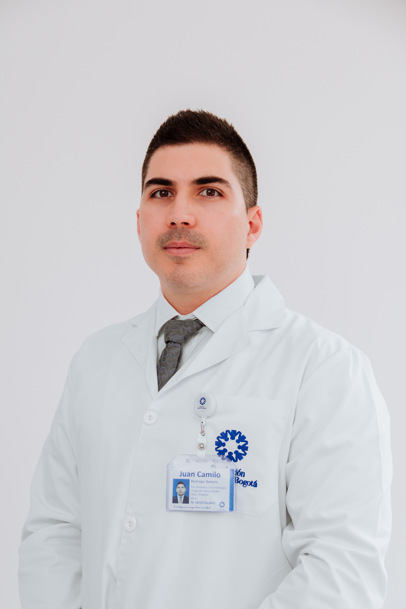 Dr. RESTREPO ROMERO JUAN CAMILO