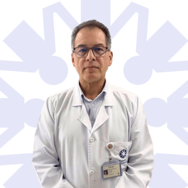 Dr. BERNAL PACHECO OSCAR 