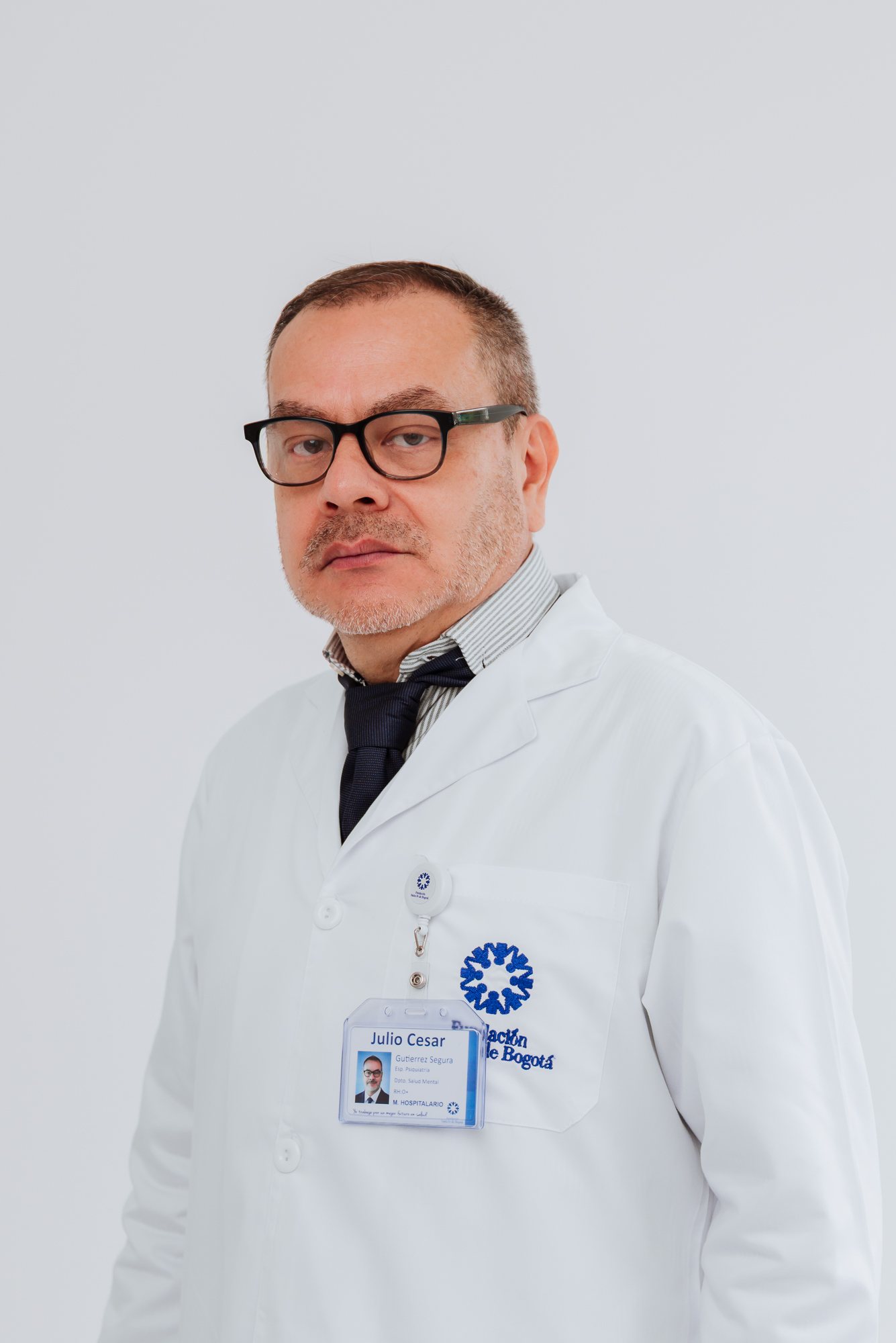 Dr. GUTIERREZ SEGURA JULIO CESAR